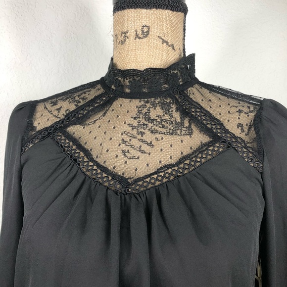 Women blouse Tops - Picture 3 of 8